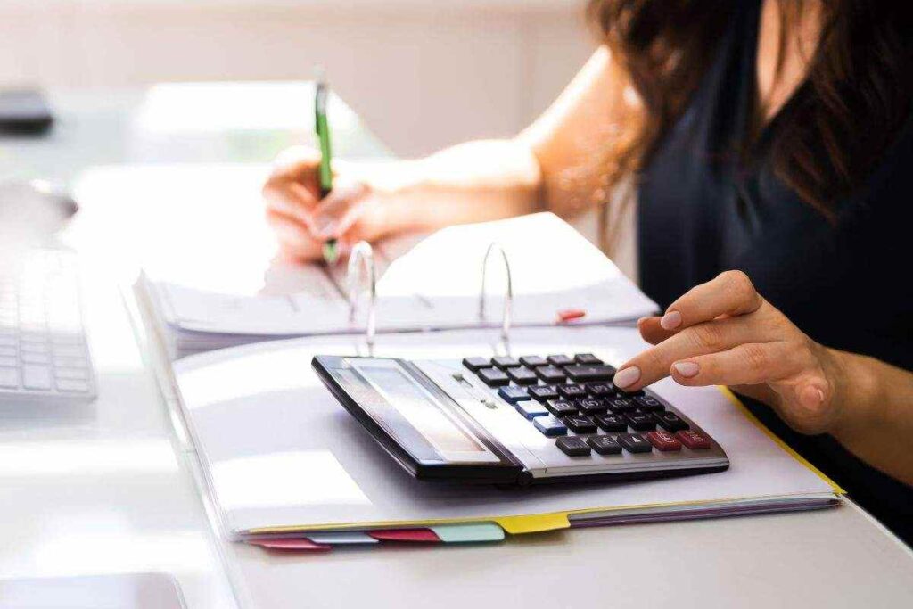 Tasse, cambia scadenza