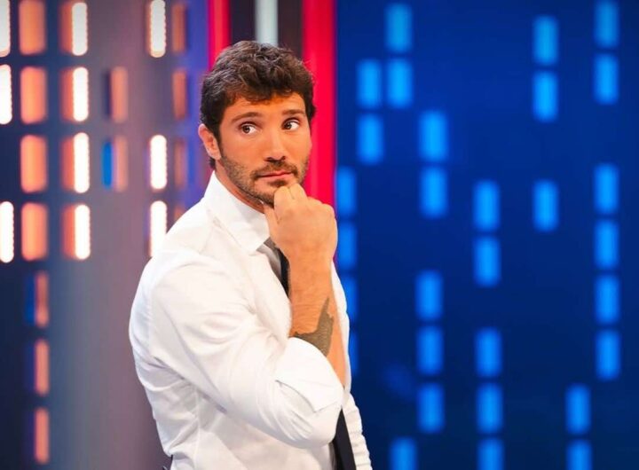affari tuoi si ferma cosa farà stefano de martino