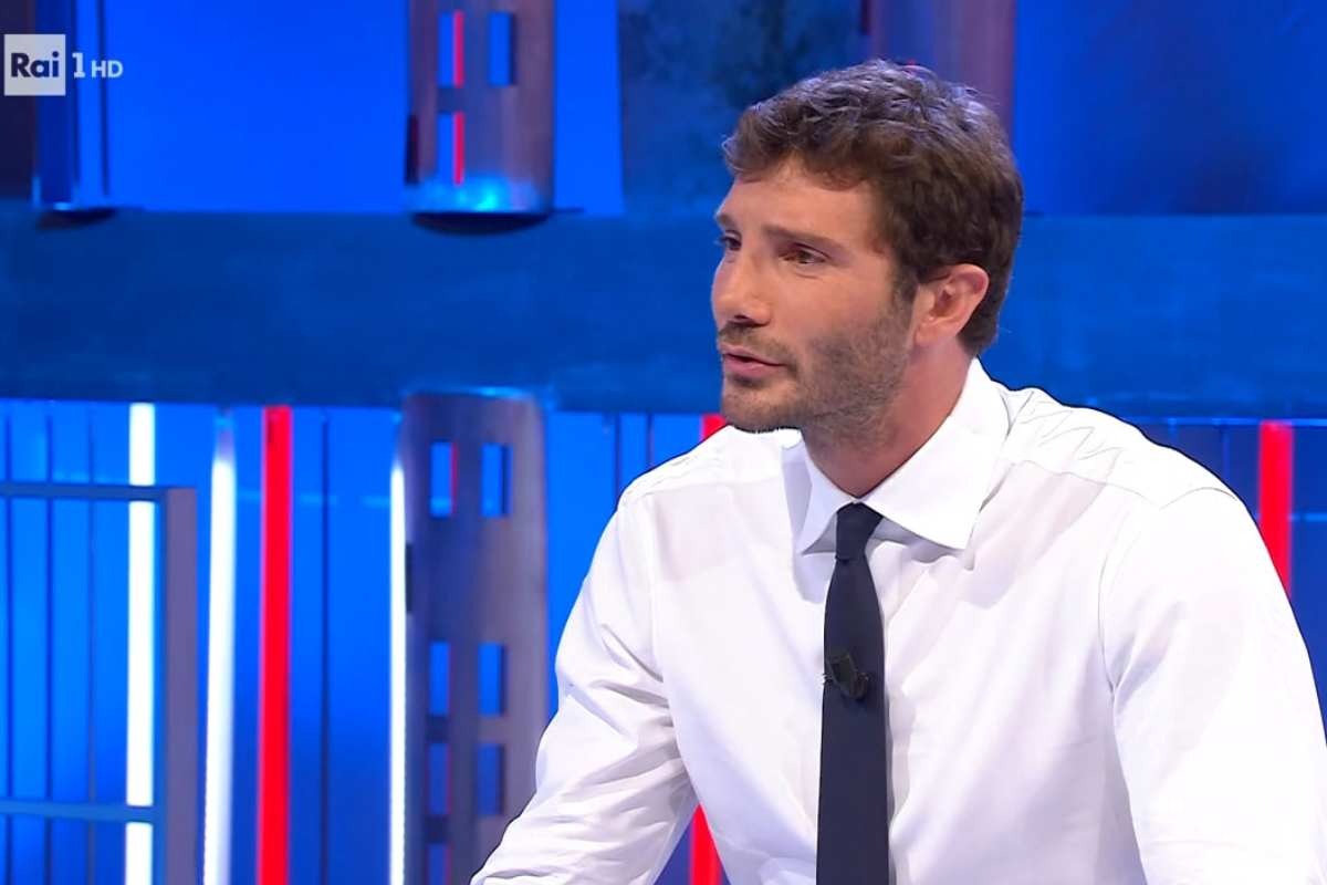 affari tuoi si ferma cosa farà stefano de martino