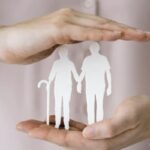 Due sono le principali opzioni per chi intende raggiungere subito i requisiti pensionistici: il riscatto della laurea e la cosiddetta pace contributiva.
