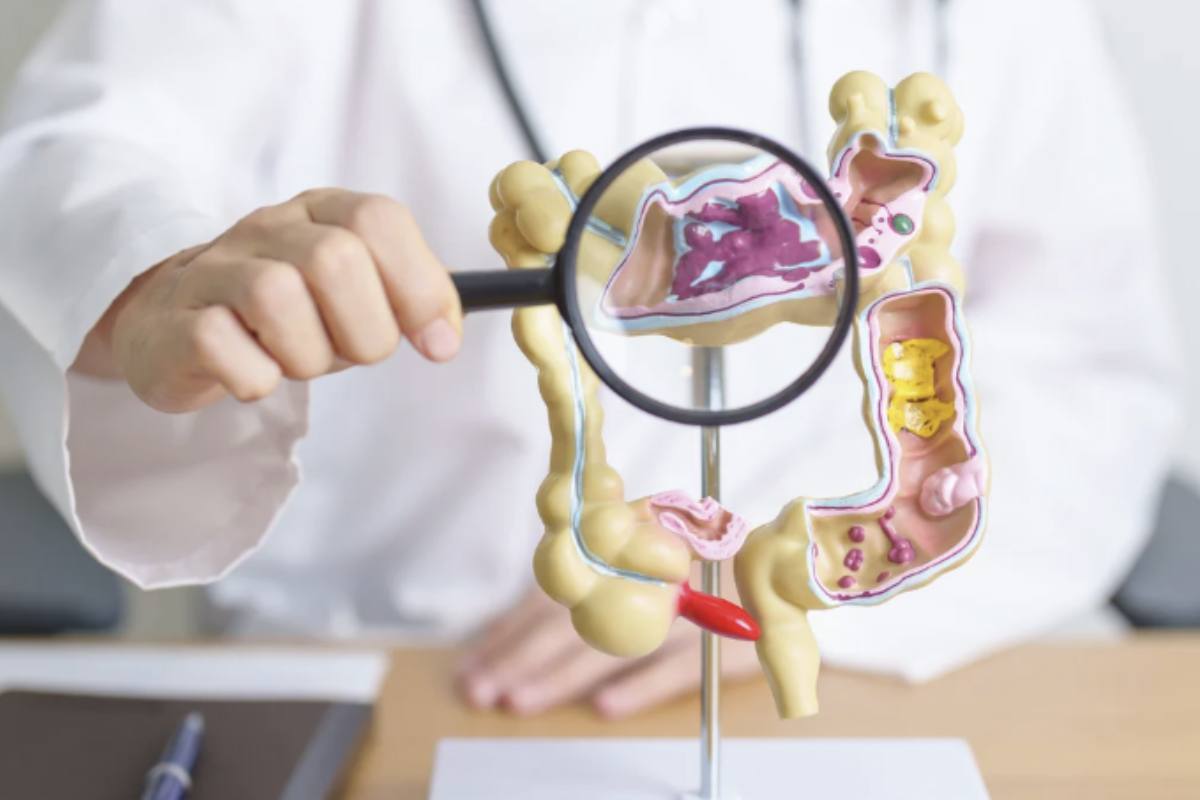 Ora che la fase critica è superata, il paziente ha voluto esprimere il suo riconoscimento verso l’ospedale Le Scotte e l’intero staff medico
