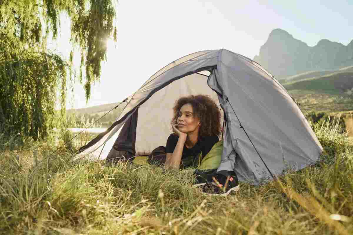 Weekend all’aria aperta, le offerte Lidl che ti fanno risparmiare sul campeggio